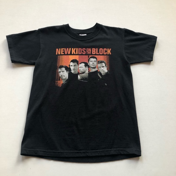 New Kids on the Block 2008 Concert Tour Band Tee - Picture 3 of 9